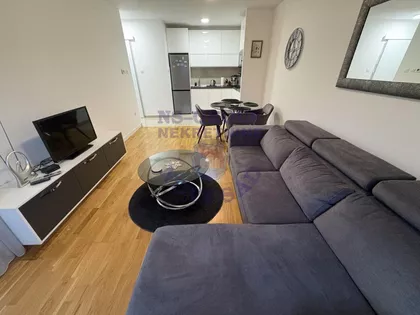 Bate Brkića | 4zida.rs