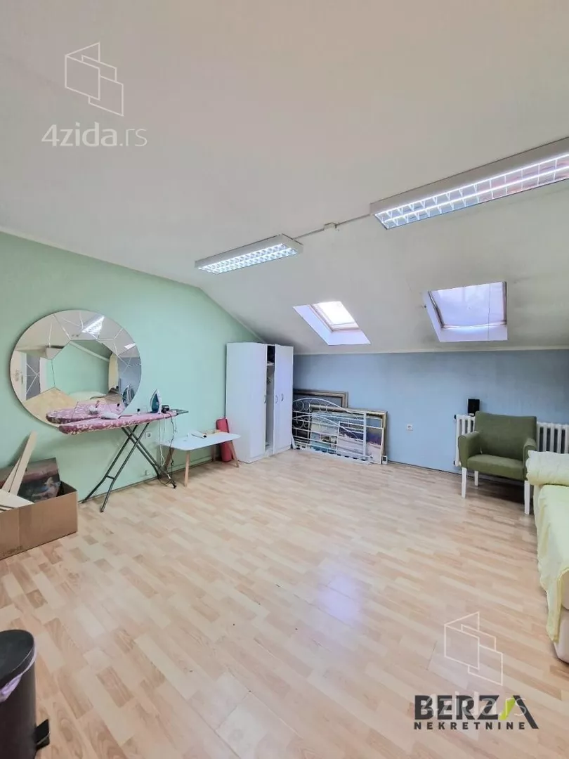 Šestosoban stan | 4zida