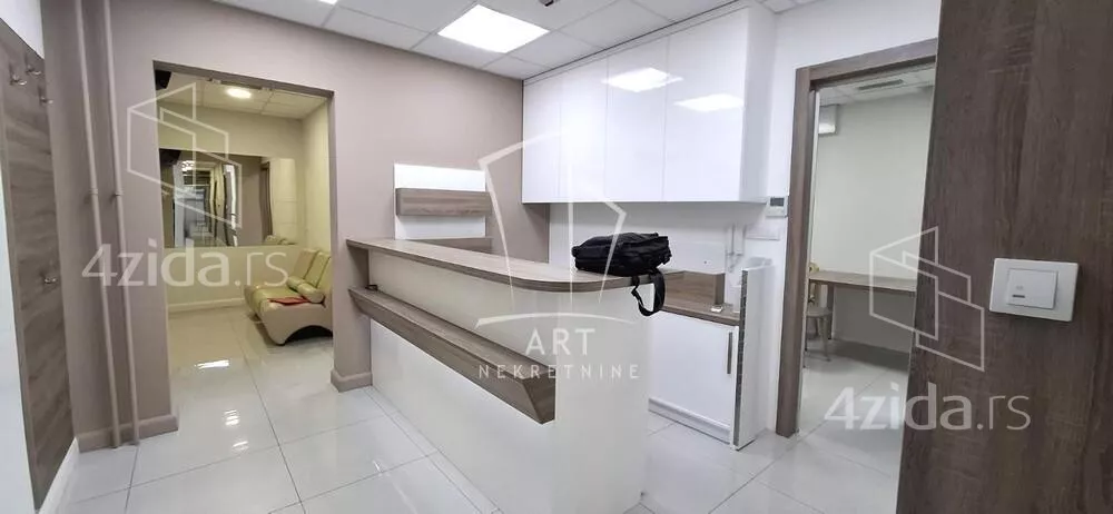 Poslovni prostor | 4zida