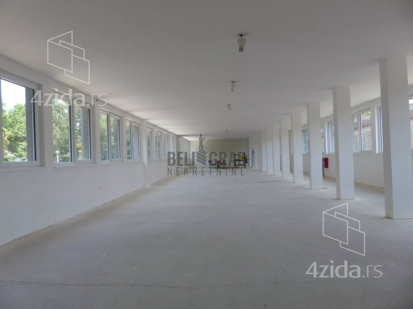 Poslovni prostor | 4zida