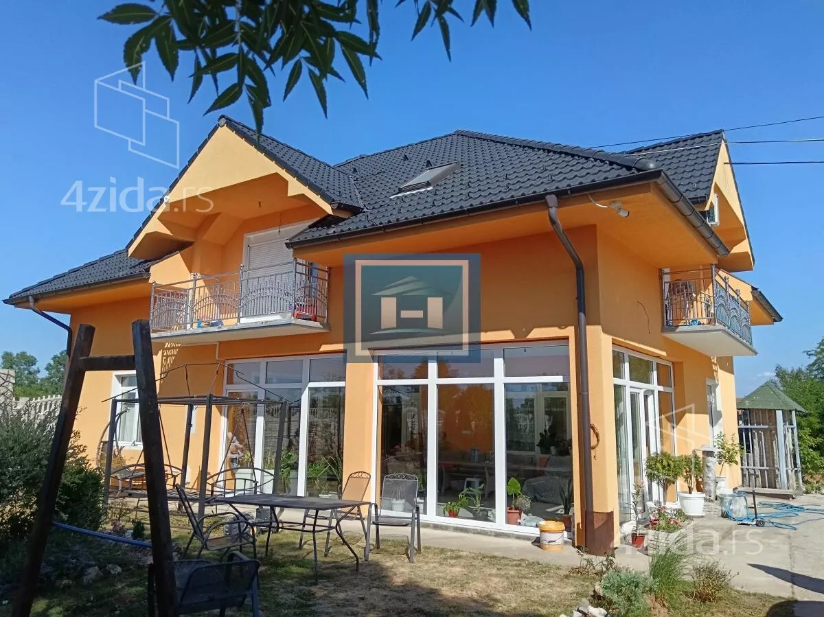 Kuća | 4zida