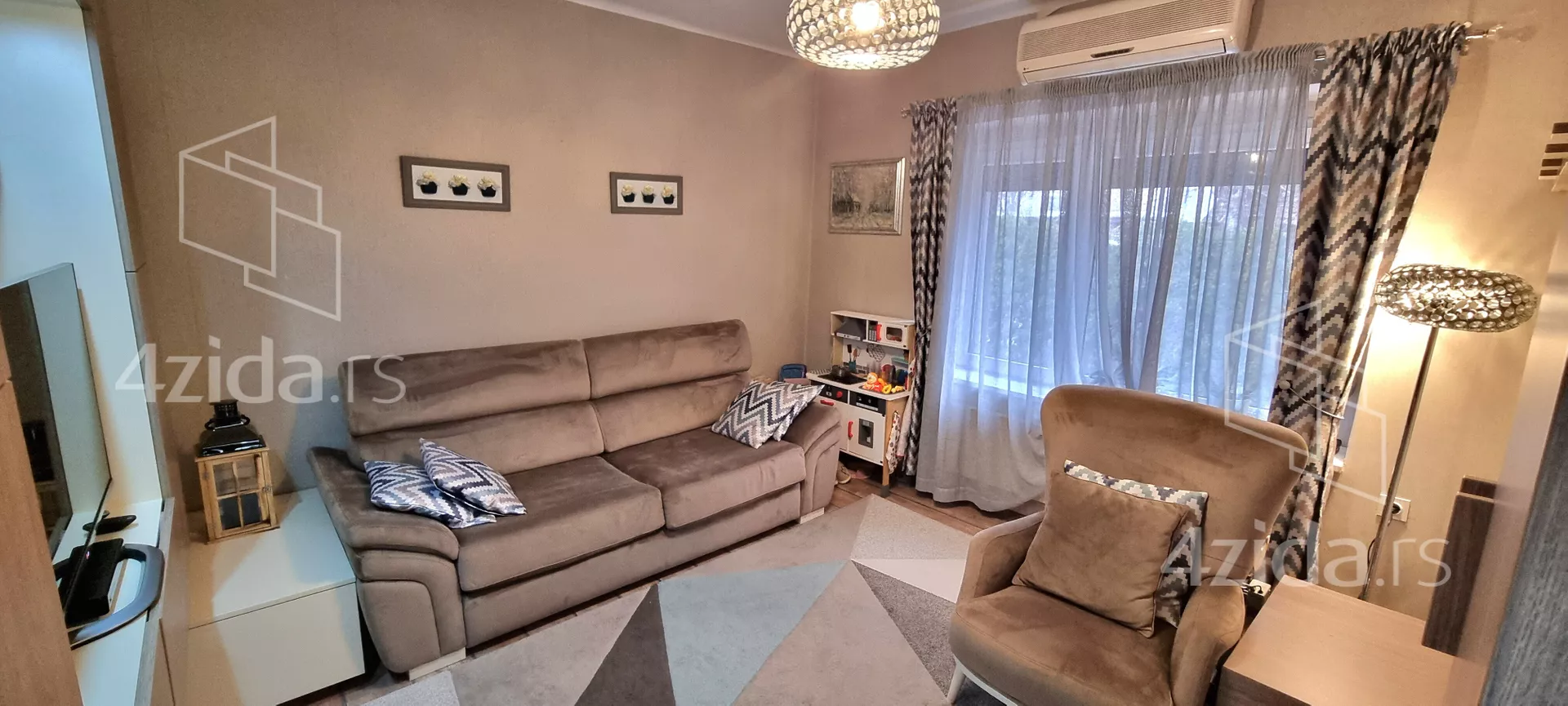 Četvorosoban stan | 4zida