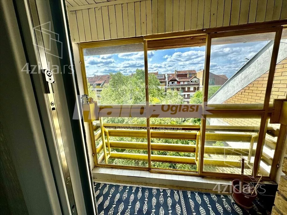 Petosoban stan | 4zida