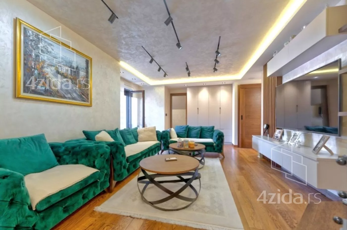 Šestosoban stan | 4zida