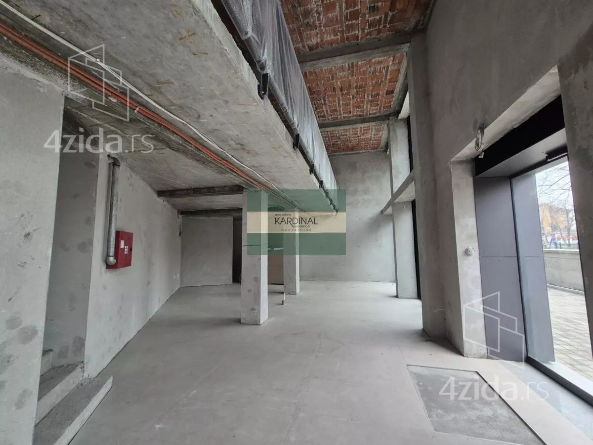 Poslovni prostor | 4zida