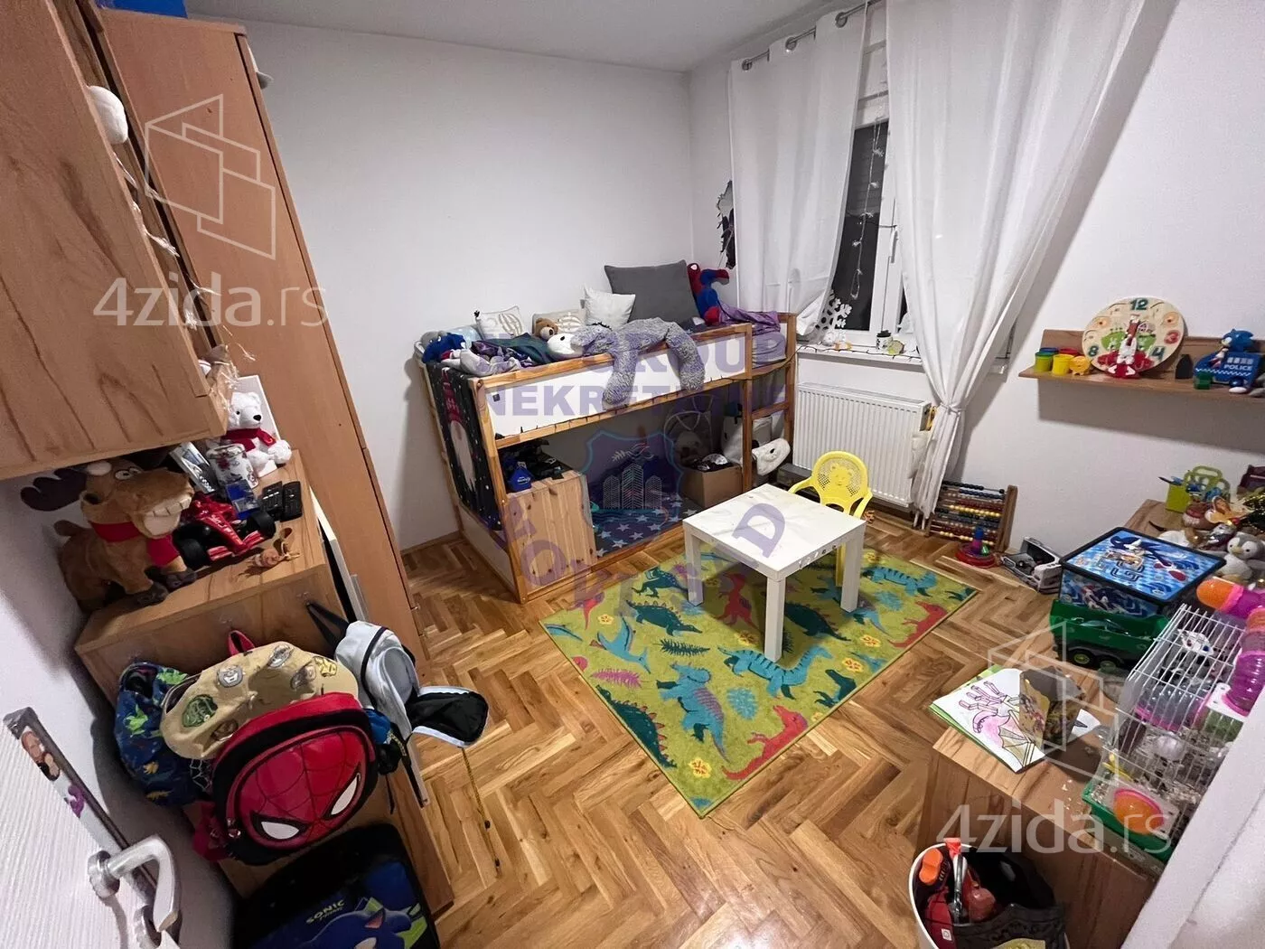 Troiposoban stan | 4zida