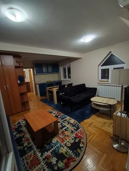 Luja Pastera 19 | 4zida.rs