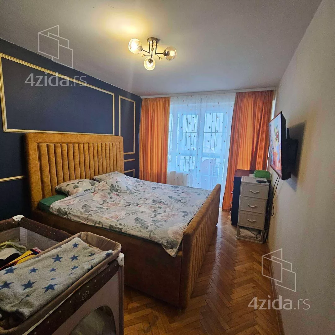 Troiposoban stan | 4zida