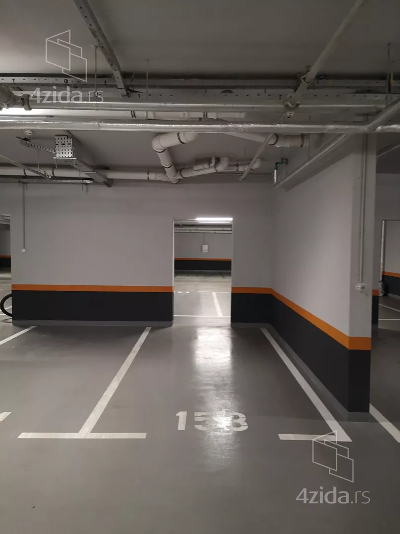 Parking | 4zida