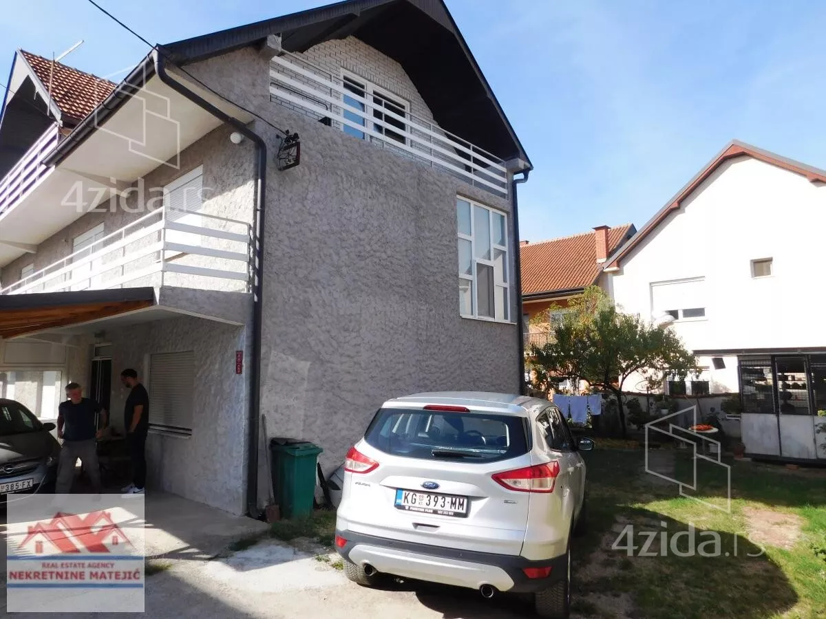 Kuća | 4zida