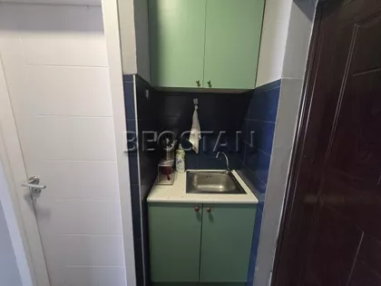 Ustanička | 4zida.rs