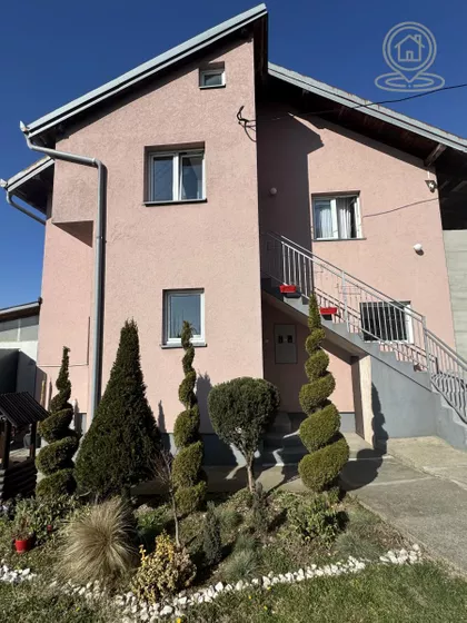 Mali Mokri Lug | 4zida.rs