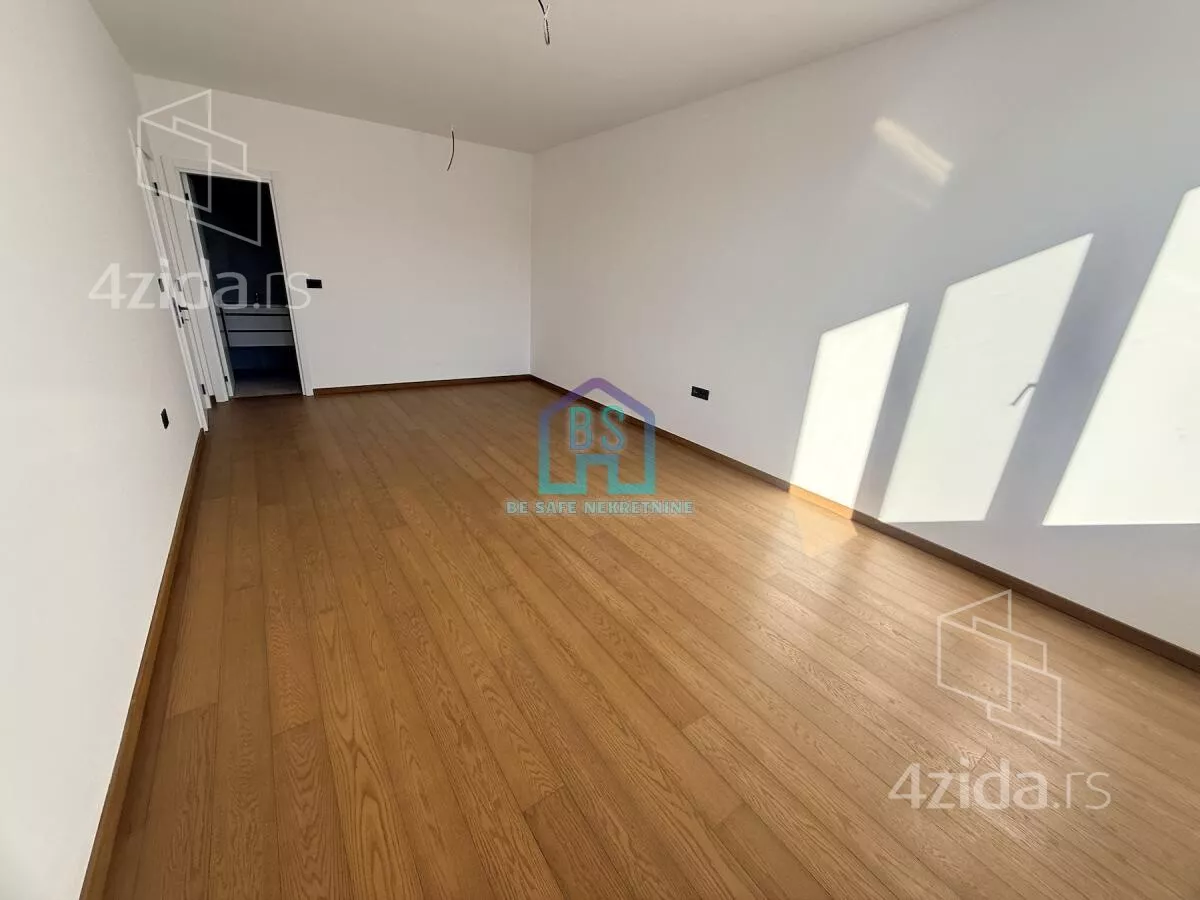 Petosoban stan | 4zida