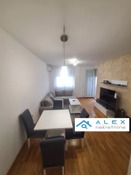 Branka Bajića | 4zida.rs