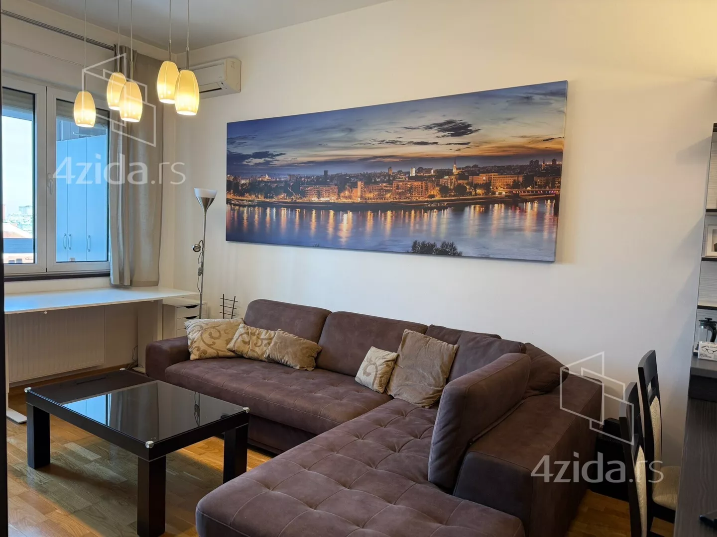 Dvoiposoban stan | 4zida