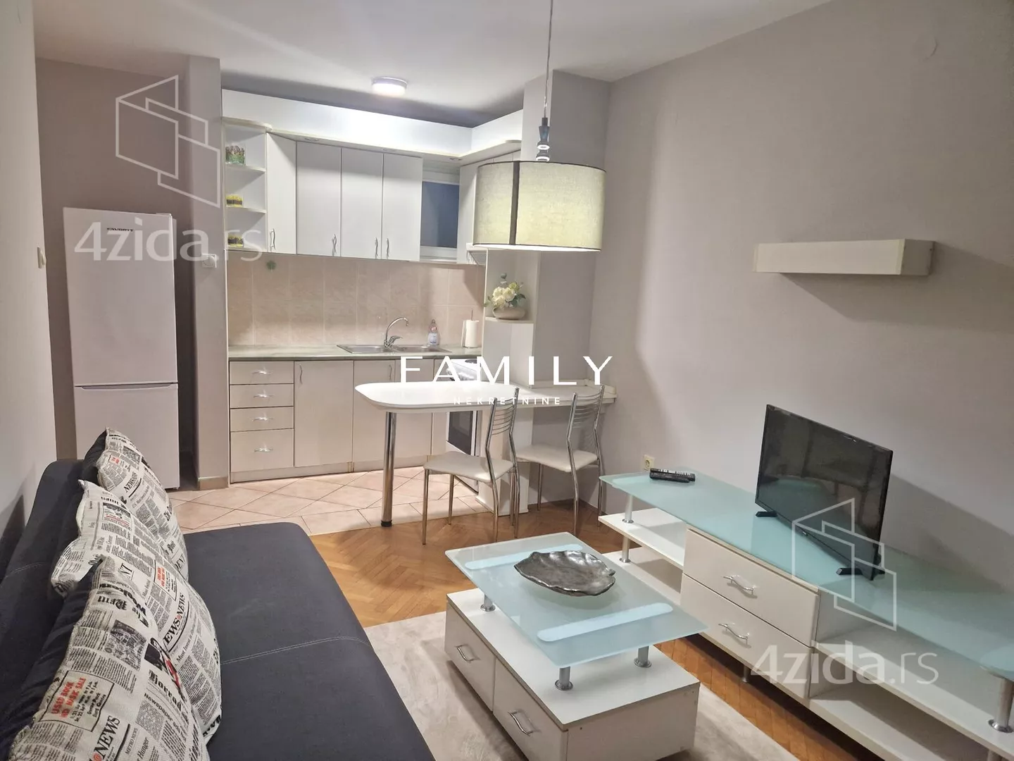 Jednoiposoban stan | 4zida