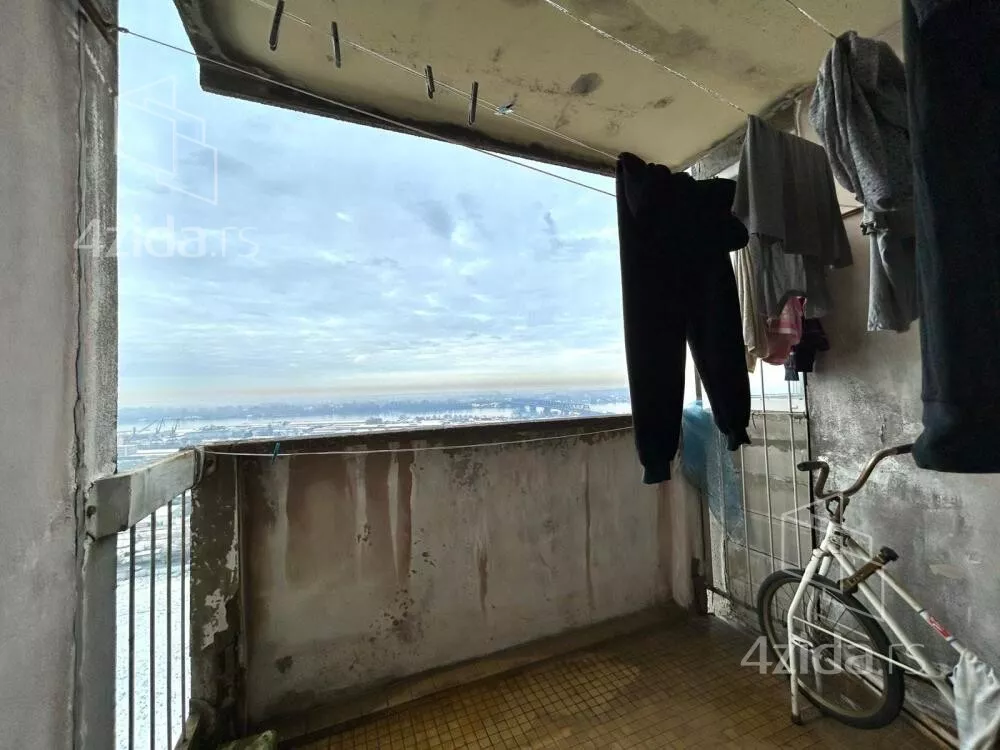 Četvoroiposoban stan | 4zida