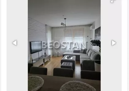 Tadije Sondermajera | 4zida.rs