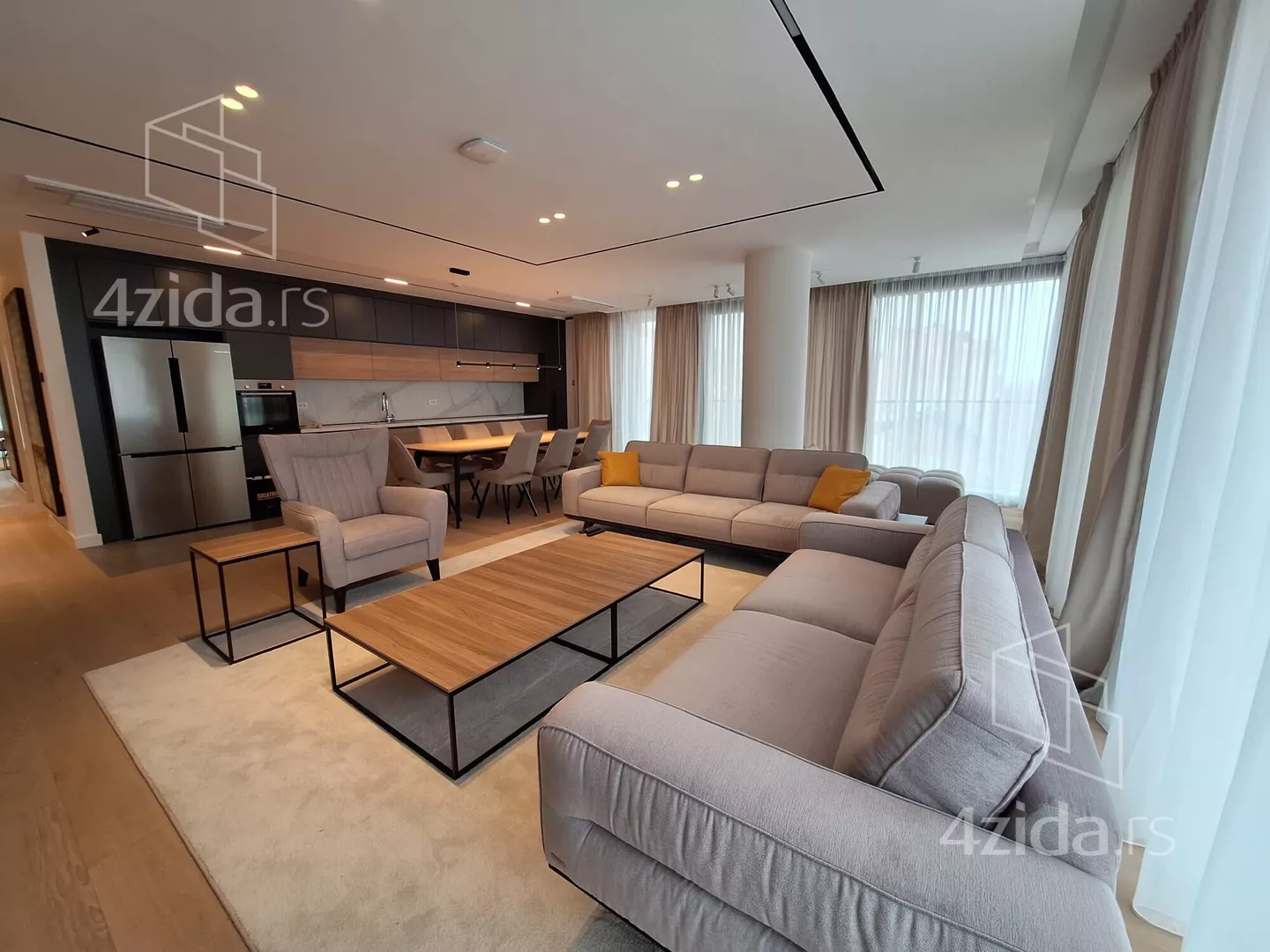 Četvorosoban stan | 4zida