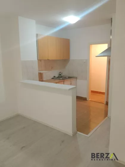 Železnička stanica | 4zida.rs