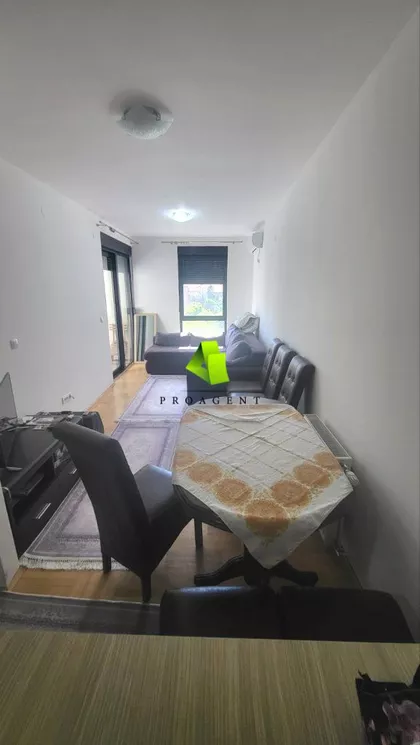 Dom Zdravlja | 4zida.rs