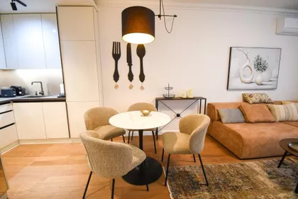 Tome Maksimovića | 4zida.rs