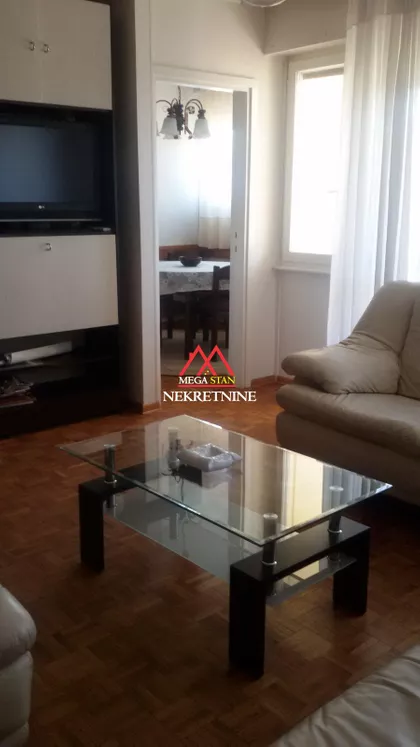 Bulevar Cara Lazara | 4zida.rs