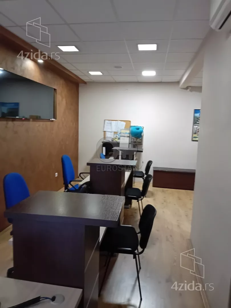 Poslovni prostor | 4zida
