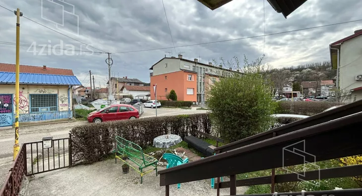 3-etažna kuća | 4zida