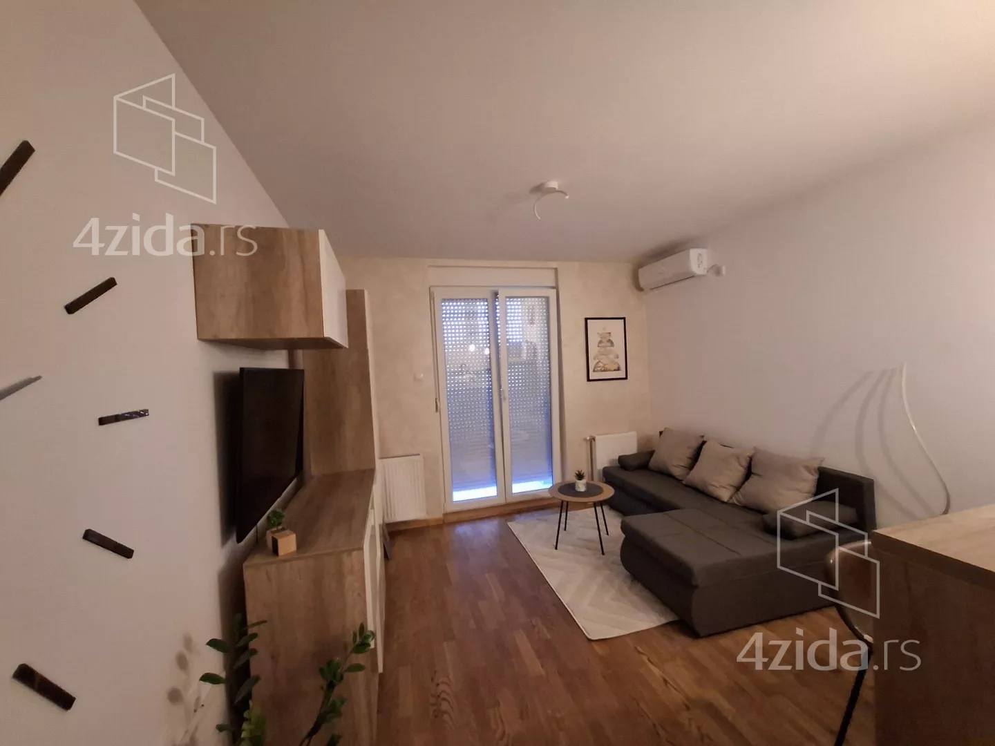 Garsonjera | 4zida