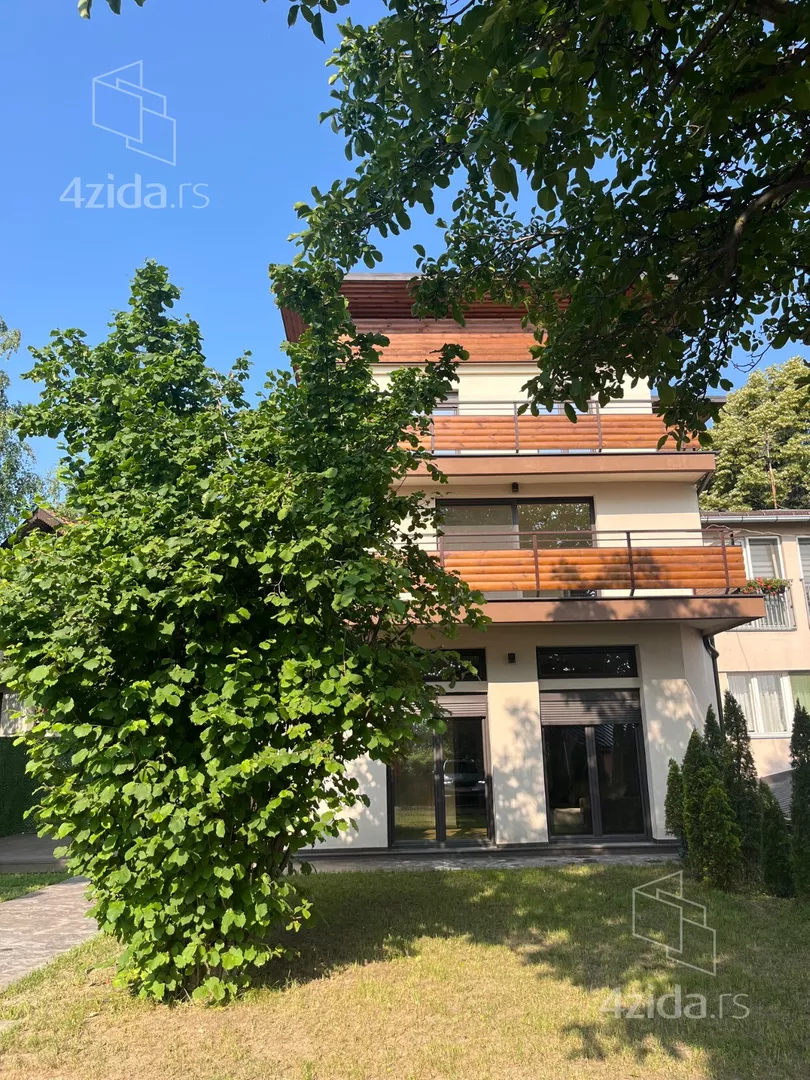 3-etažna kuća | 4zida