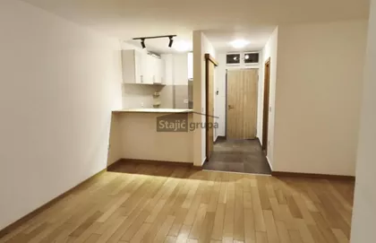 Šumadijska | 4zida.rs