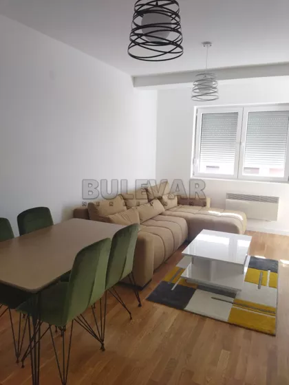 Studenička | 4zida.rs