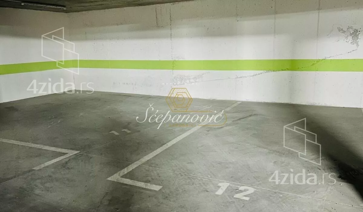 Garaža | 4zida