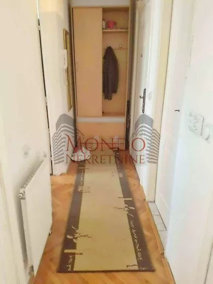 Crveni Pevac | 4zida.rs