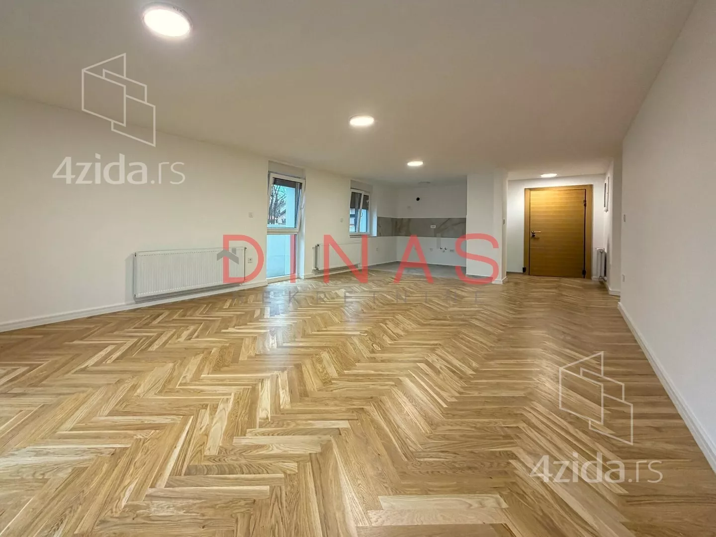 Četvorosoban stan | 4zida