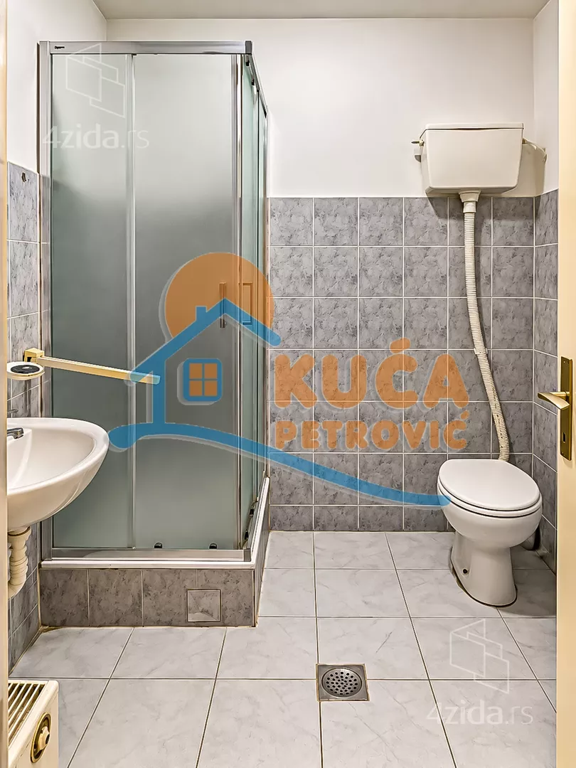 Garsonjera | 4zida