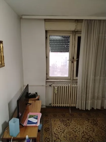 Dvadesetdrugog Oktobra | 4zida.rs