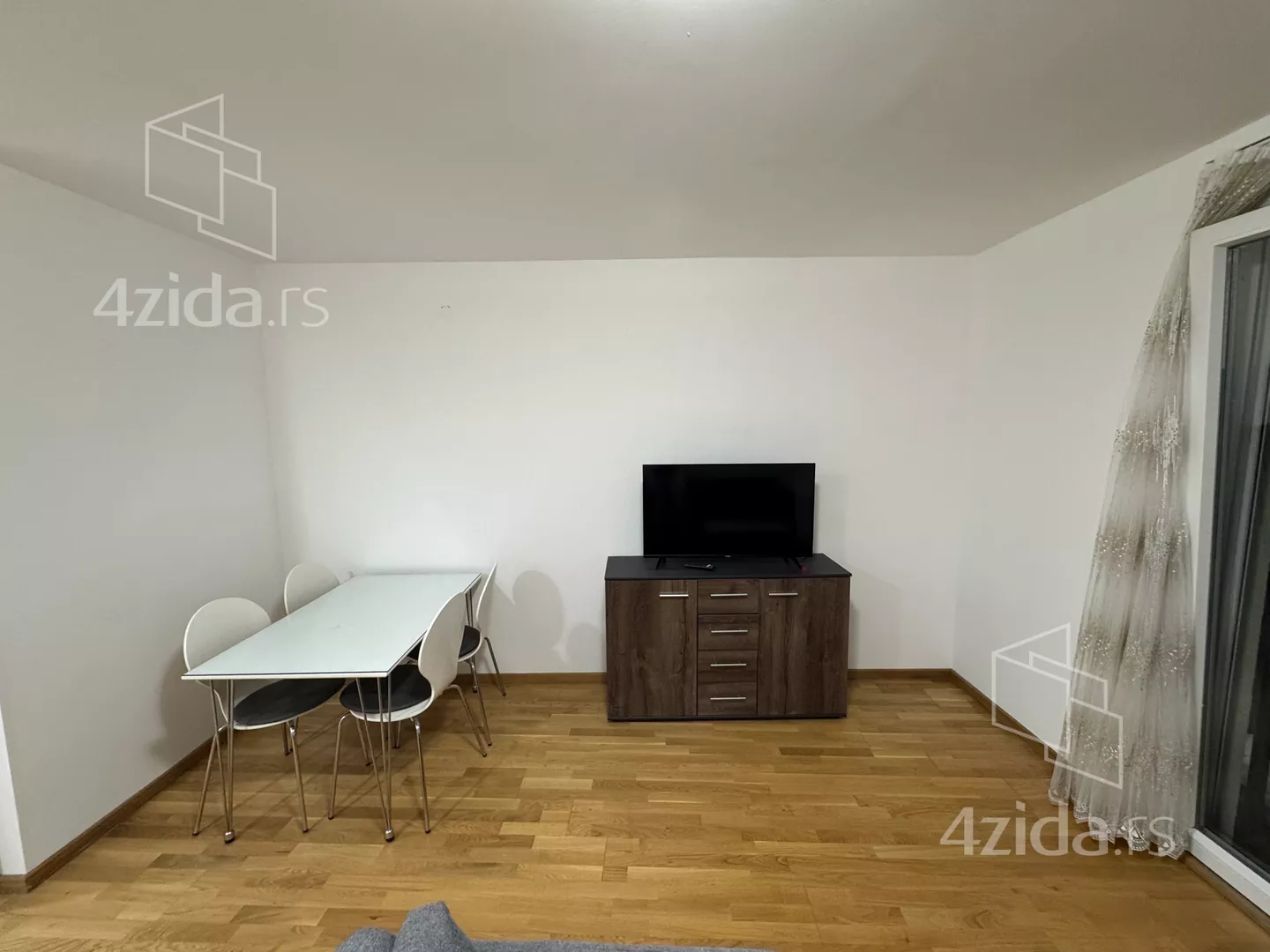 Garsonjera | 4zida
