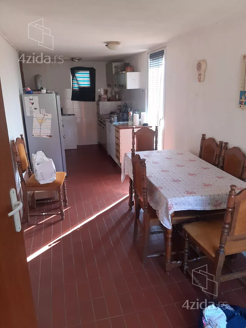 3-etažna kuća | 4zida