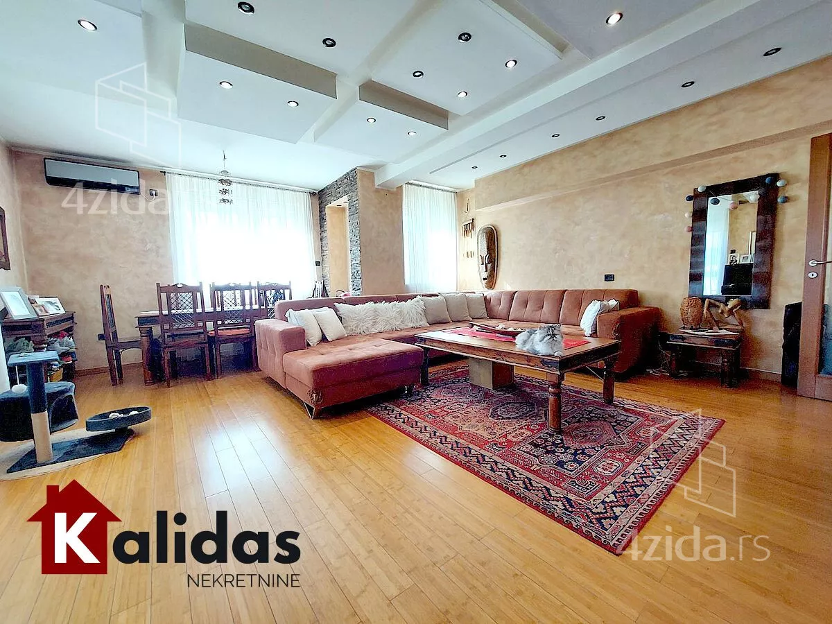 Četvorosoban stan | 4zida