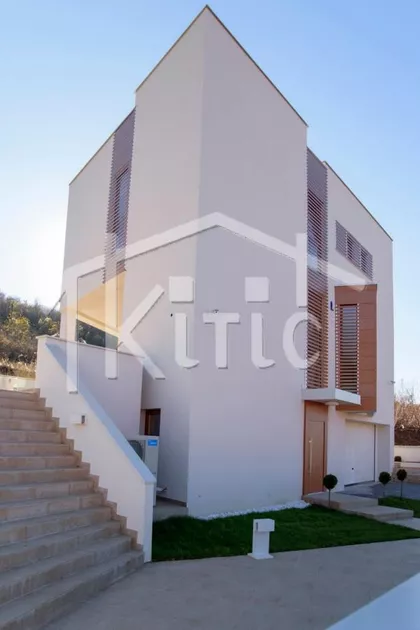 Niška Banja | 4zida.rs