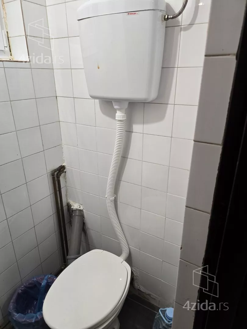 Šestosoban stan | 4zida