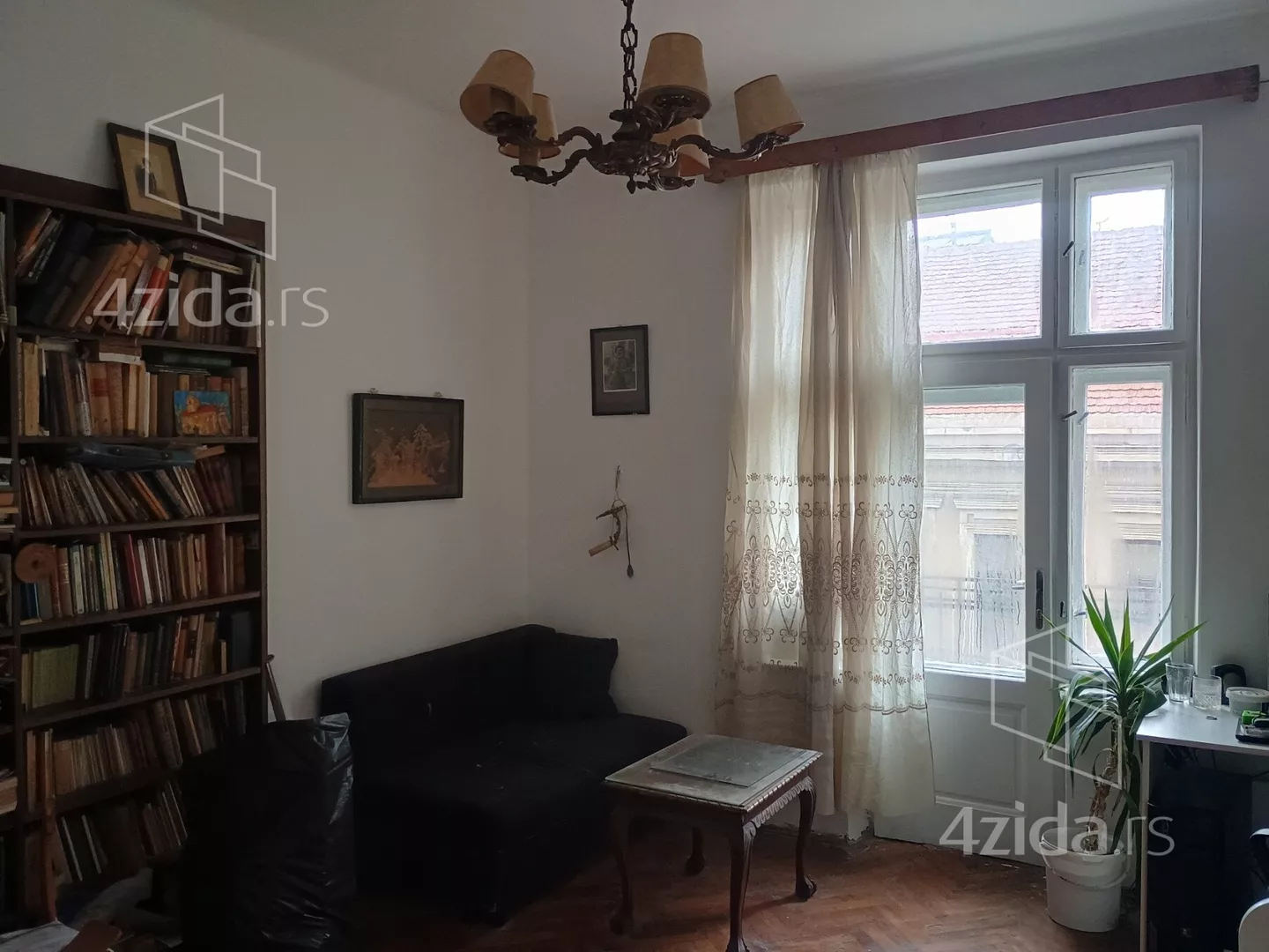 Četvoroiposoban stan | 4zida