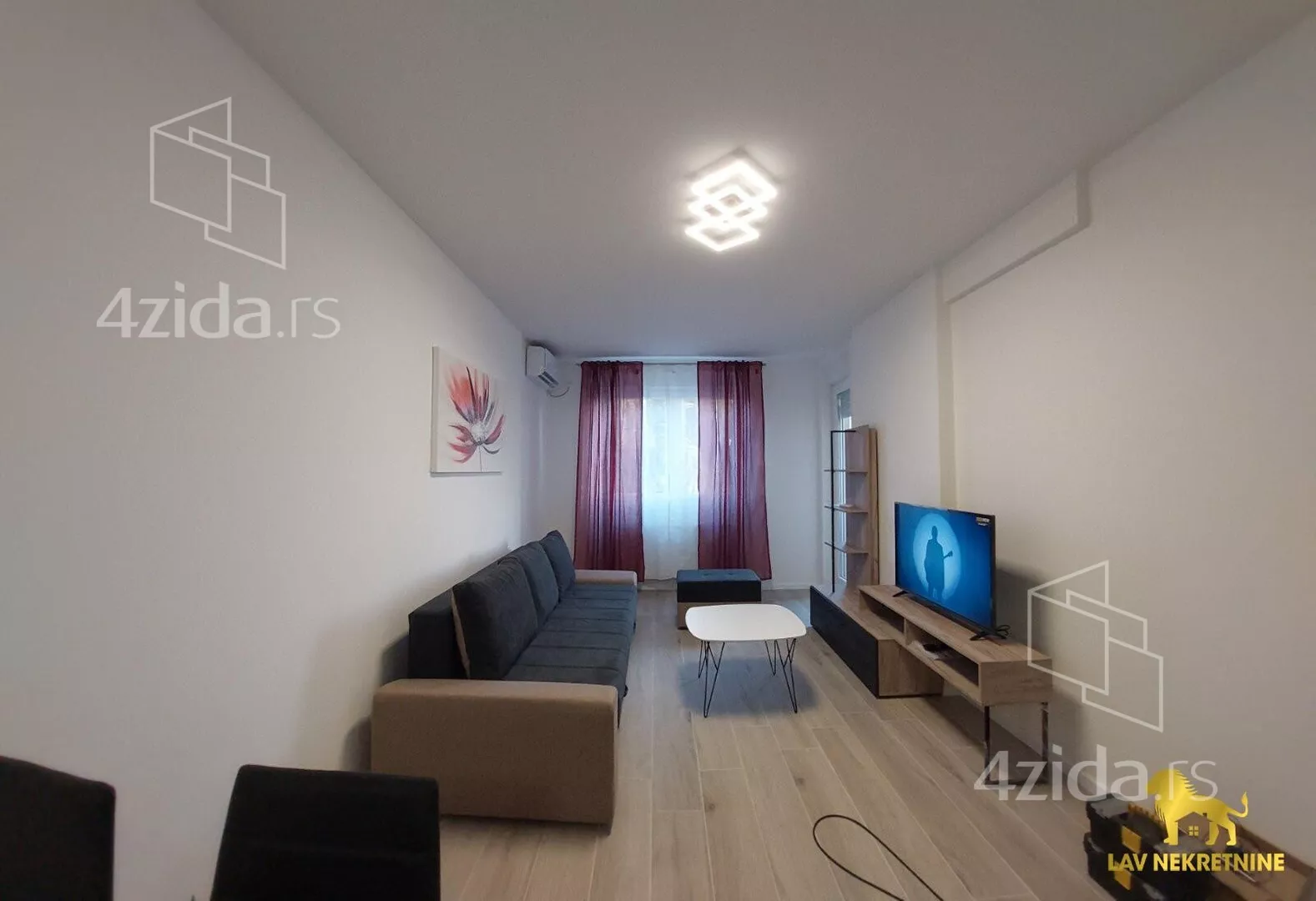 Jednoiposoban stan | 4zida