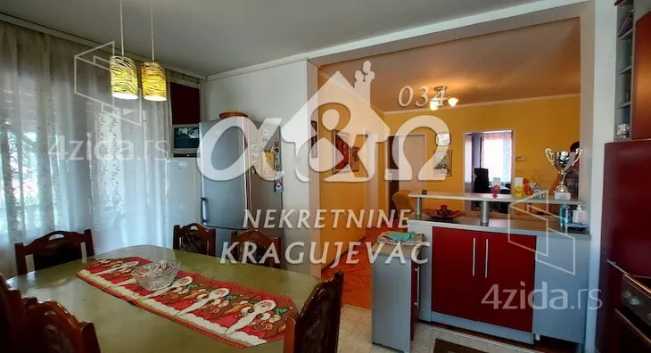 3-etažna kuća | 4zida