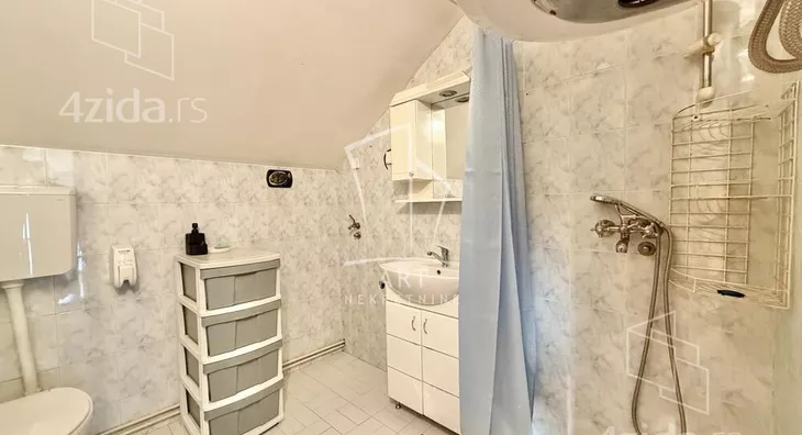 4-etažna kuća | 4zida