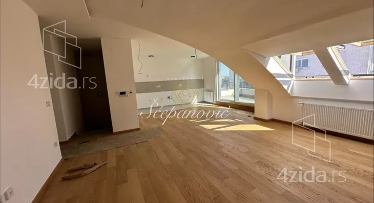 Petosoban stan | 4zida