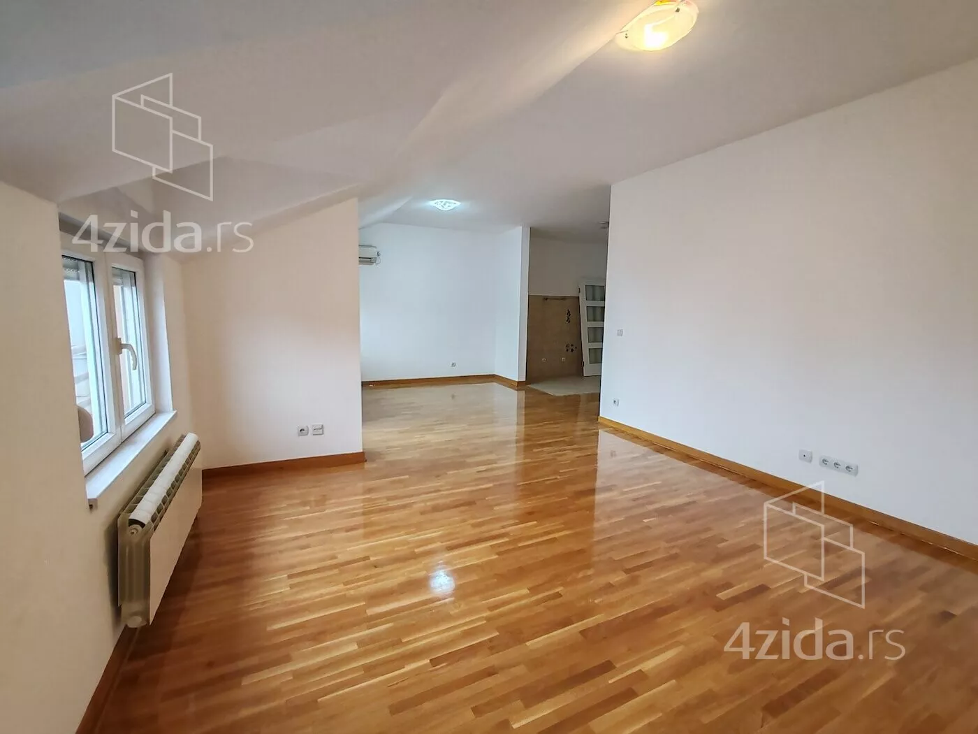 Petosoban stan | 4zida