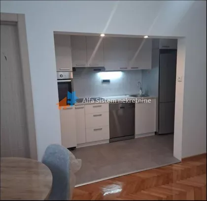 Crveni Krst Vračar | 4zida.rs